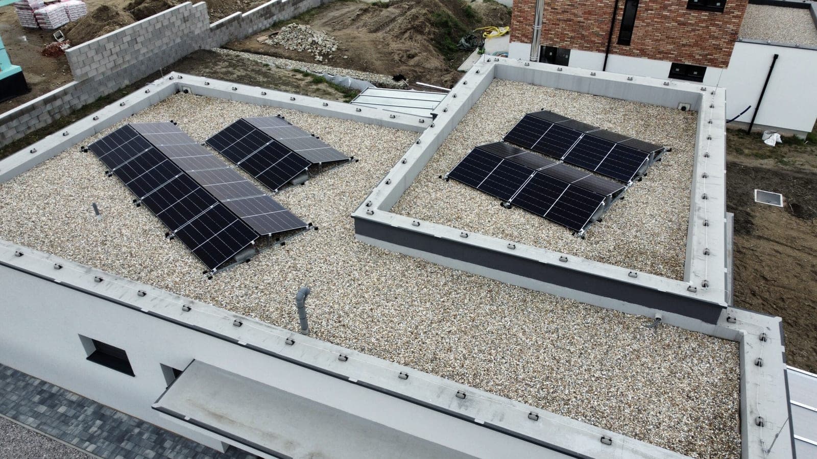 Einfamilienhaus Bratislava-Záhorská Bystrica, Bratislava, 8,2 kWp (1/3)