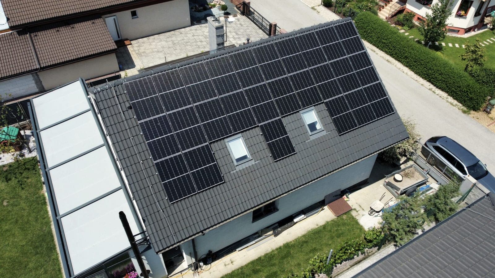 Einfamilienhaus Čataj, Čataj, 10,7 kWp (1/3)