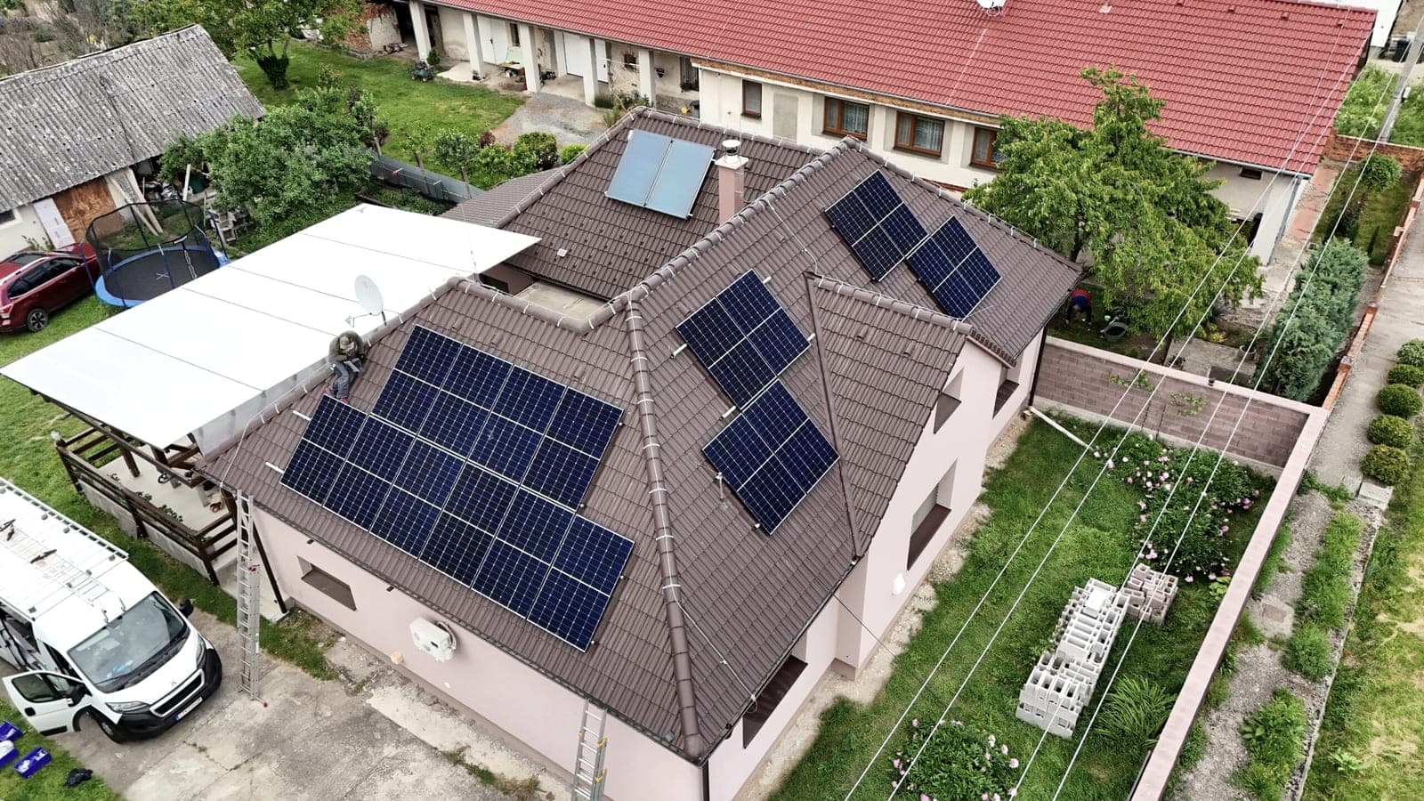 Einfamilienhaus Podlužany, Podlužany, 7,9 kWp