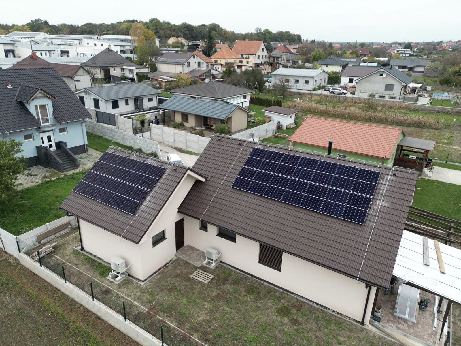 Einfamilienhaus Veľké Zálužie, Veľké Zálužie, 10,6 kWp (1/3)