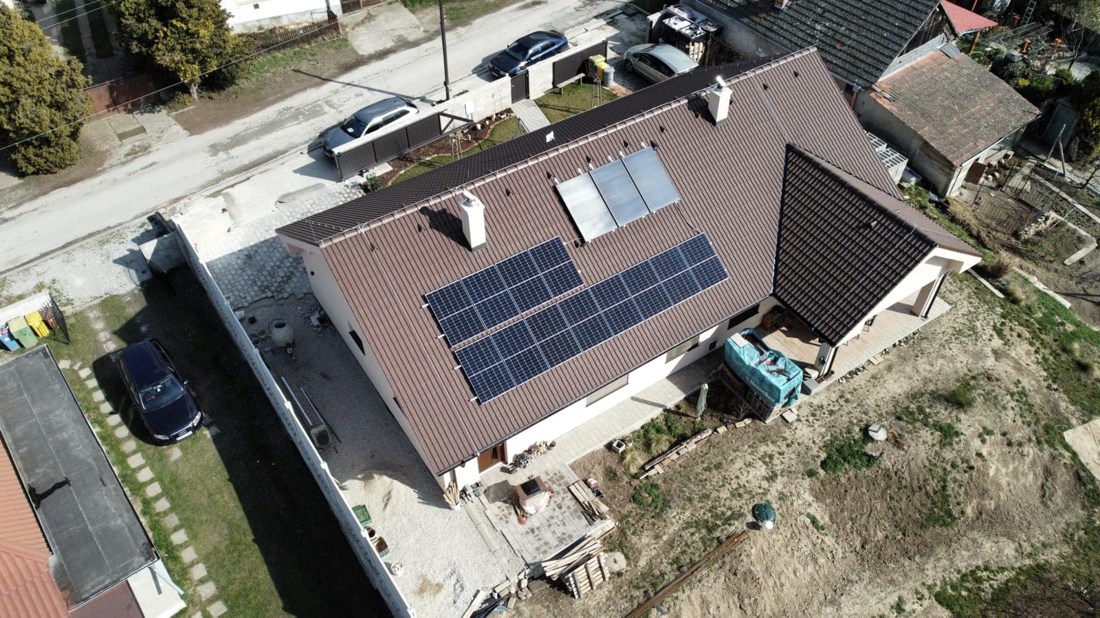 Einfamilienhaus Veľké Zálužie, Veľké Zálužie, 4,9 kWp (1/3)